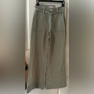 SO Green Wide-Leg Cargo Pants Size 0 NWT